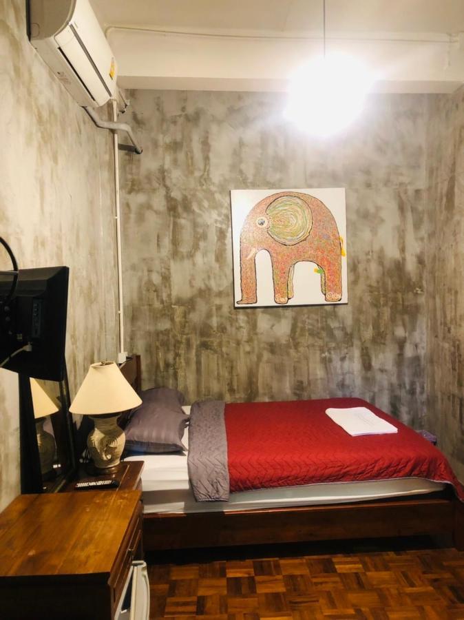 Bee Friend Hostel Chiang Mai Eksteriør bilde